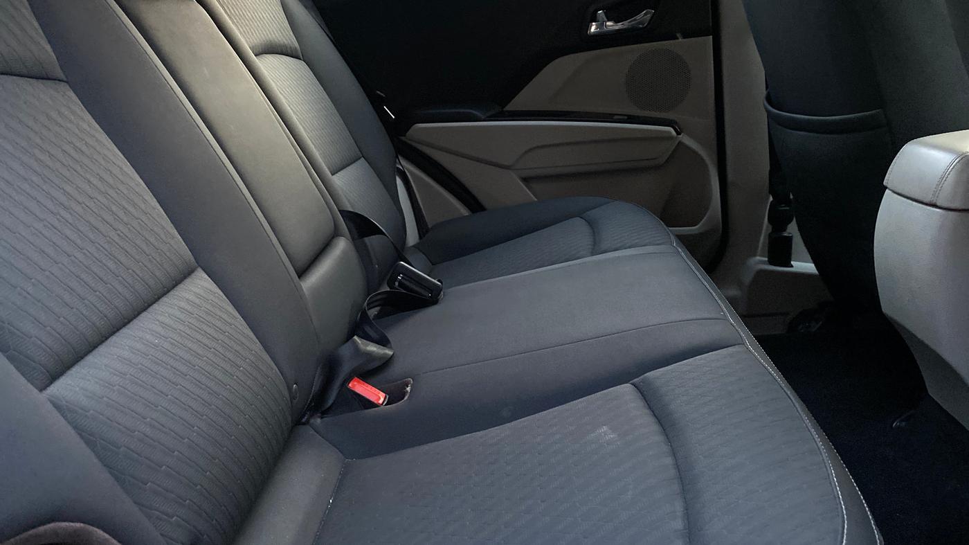 2019 Mahindra XUV300 W8 1.2 PETROL, Petrol, Manual, 80,467 km, Right Side Rear Door Cabin