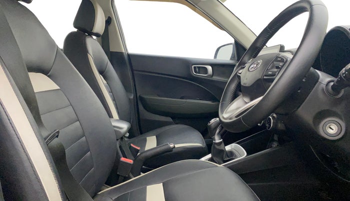 2021 Hyundai VENUE SX 1.5 CRDI, Diesel, Manual, 39,024 km, Right Side Front Door Cabin