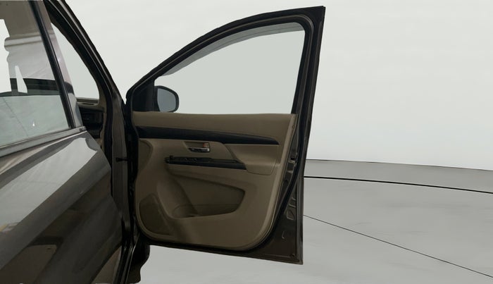 2018 Maruti Ertiga VXI SHVS, Petrol, Manual, 84,509 km, RHS Front Door