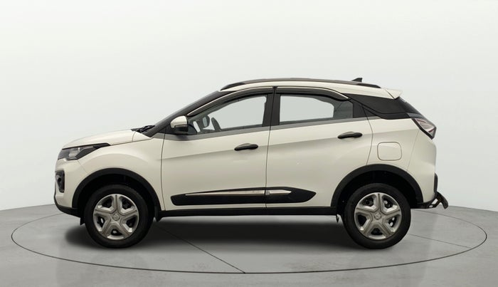 2022 Tata NEXON XMA SUNROOF PETROL, Petrol, Automatic, 41,512 km, Left Side