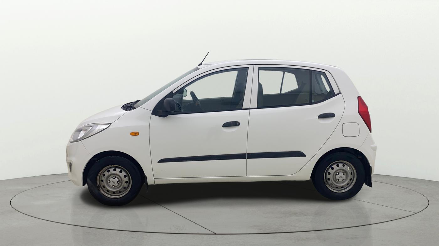 2016 Hyundai i10 MAGNA 1.1, CNG, Manual, 91,361 km, Left Side