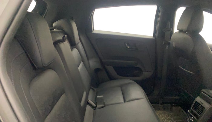 2022 Tata ALTROZ XZ PLUS PETROL DARK EDITION, Petrol, Manual, 63,714 km, Right Side Rear Door Cabin