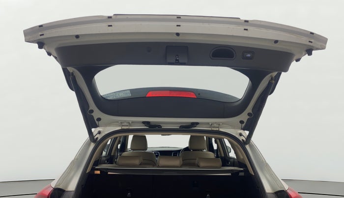 2017 Hyundai Tucson GLS 4WD AT DIESEL, Diesel, Automatic, 69,787 km, Boot Door Open