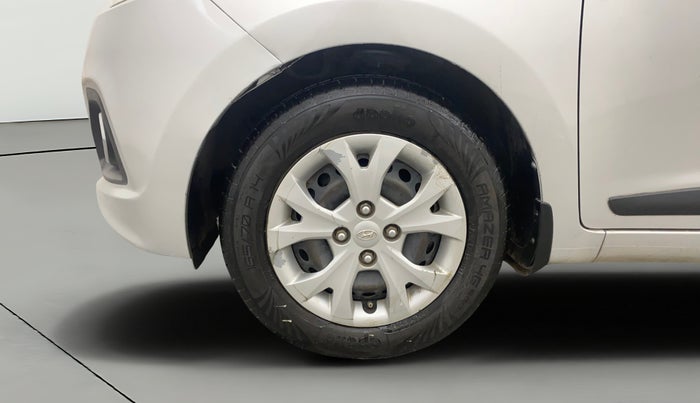 2015 Hyundai Grand i10 SPORTZ 1.2 KAPPA VTVT, Petrol, Manual, 71,729 km, Left Front Wheel