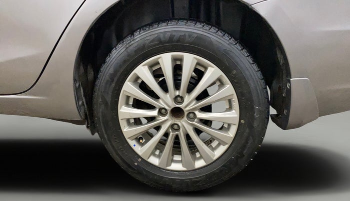 2017 Maruti Ciaz ZETA 1.4  MT PETROL, Petrol, Manual, 94,660 km, Left Rear Wheel