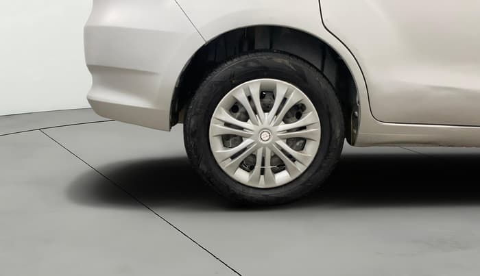 2016 Maruti Ertiga VDI SHVS, Diesel, Manual, 62,105 km, Right Rear Wheel