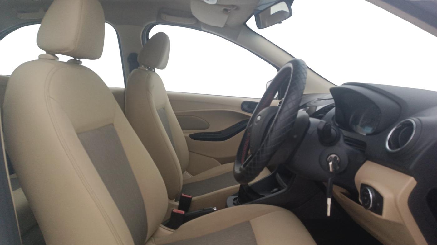 2015 Ford Figo Aspire TREND 1.2 PETROL, Petrol, Manual, 1,08,678 km, Right Side Front Door Cabin