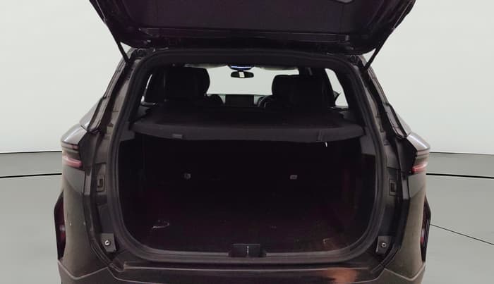 2024 Tata Harrier FEARLESS DARK EDITION AT, Diesel, Automatic, 44,841 km, Boot Open Zoomed View