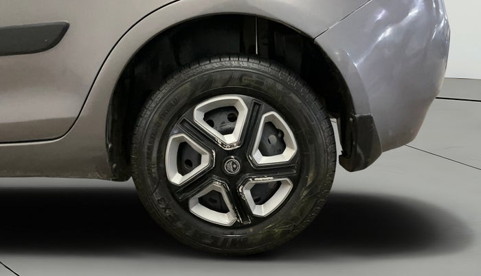 2014 Maruti Swift Dzire VXI, Petrol, Manual, 72,940 km, Left Rear Wheel