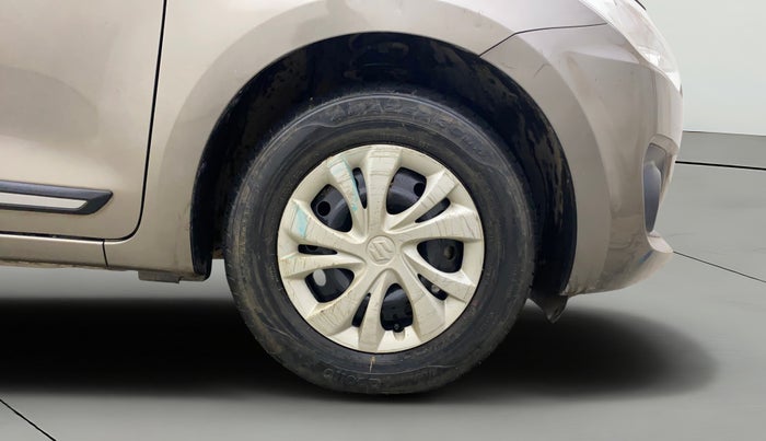 2022 Maruti Swift VXI, Petrol, Manual, 4,021 km, Right Front Wheel