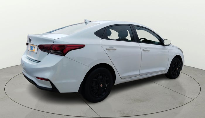 2018 Hyundai Verna 1.4 E CRDI, Diesel, Manual, 1,37,484 km, Right Back Diagonal