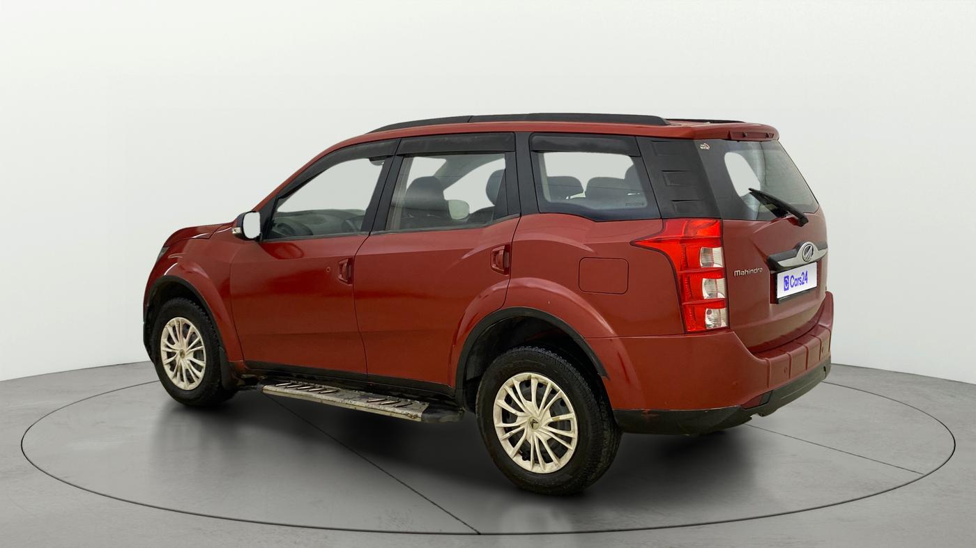 2016 Mahindra XUV500 W6, Diesel, Manual, 1,29,634 km, Left Back Diagonal