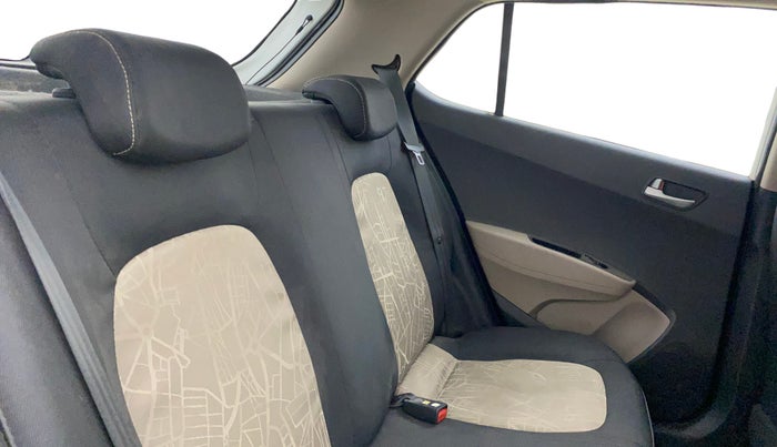 2014 Hyundai Grand i10 ASTA AT 1.2 KAPPA VTVT, Petrol, Automatic, 45,077 km, Right Side Rear Door Cabin