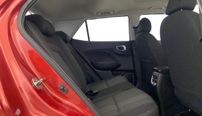 2019 Hyundai VENUE SX PLUS 1.0 TURBO DCT, Petrol, Automatic, 71,414 km, Right Side Rear Door Cabin