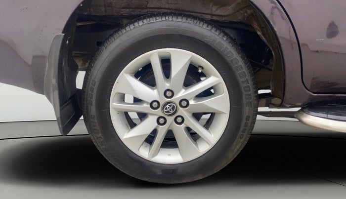 2017 Toyota Innova Crysta 2.4 GX 7 STR, Diesel, Manual, 86,454 km, Right Rear Wheel