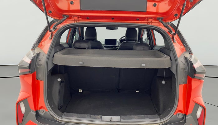 2023 Tata NEXON FEARLESS + SUNROOF DCA DUAL TONE 1.2 PETROL, Petrol, Automatic, 27,496 km, Boot Open Zoomed View