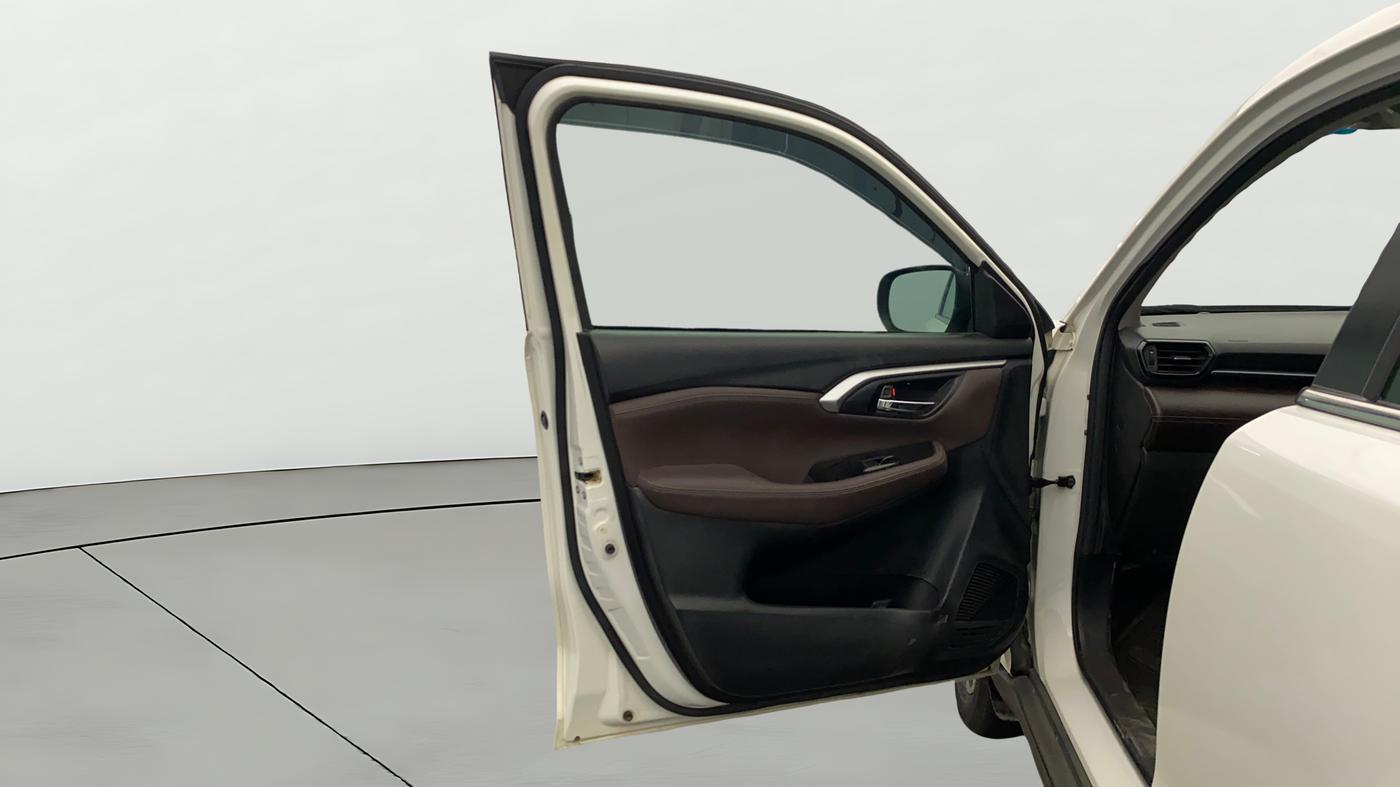 2023 Maruti Grand Vitara ZETA SMART HYBRID, Petrol, Manual, 28,620 km, LHS Front Door