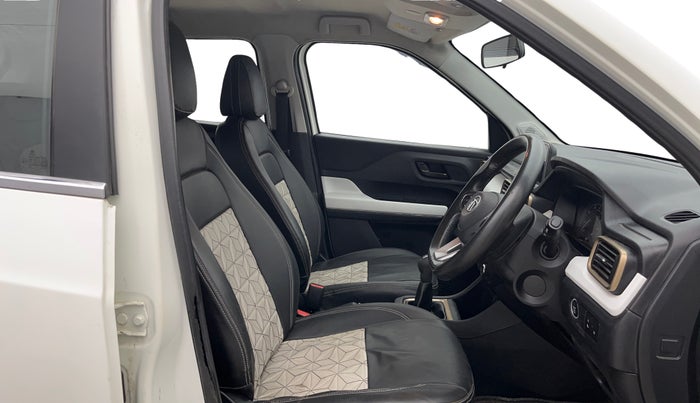 2023 Tata PUNCH ACCOMPLISHED MT, Petrol, Manual, 71,387 km, Right Side Front Door Cabin