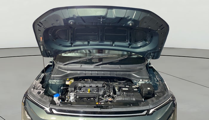 2025 KIA Carens Clavis HTE(O) 1.5 Petrol MT, Petrol, Manual, 315 km, Open Bonet