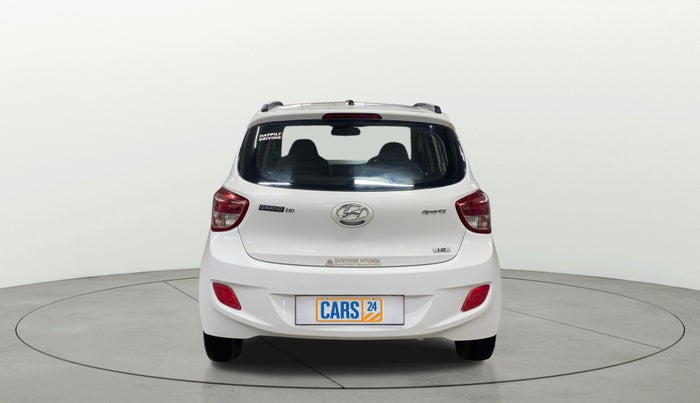 2016 Hyundai Grand i10 SPORTZ 1.2 KAPPA VTVT, Petrol, Manual, 40,629 km, Back/Rear