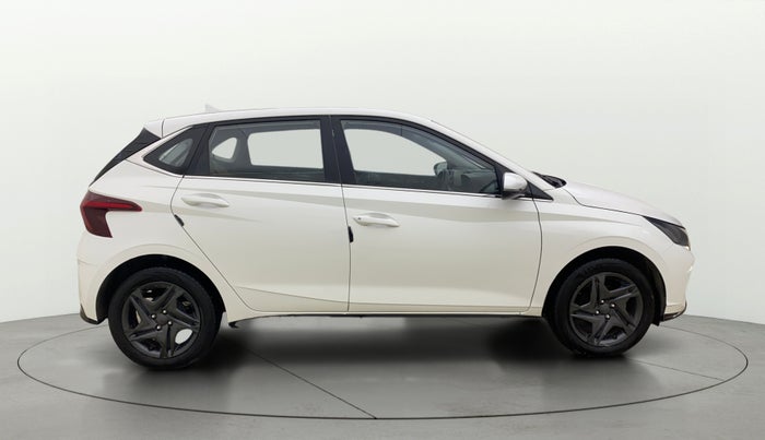 2022 Hyundai NEW I20 SPORTZ 1.2 MT, Petrol, Manual, 75,602 km, Right Side View