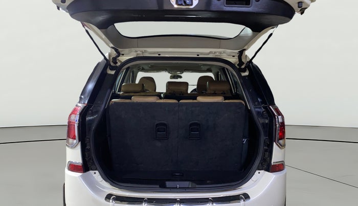 2019 Mahindra XUV500 W11, Diesel, Manual, 35,341 km, Boot Open Zoomed View