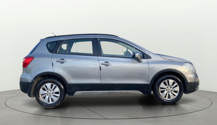 2015 Maruti S Cross ZETA 1.3, Diesel, Manual, 1,06,061 km, Right Side View