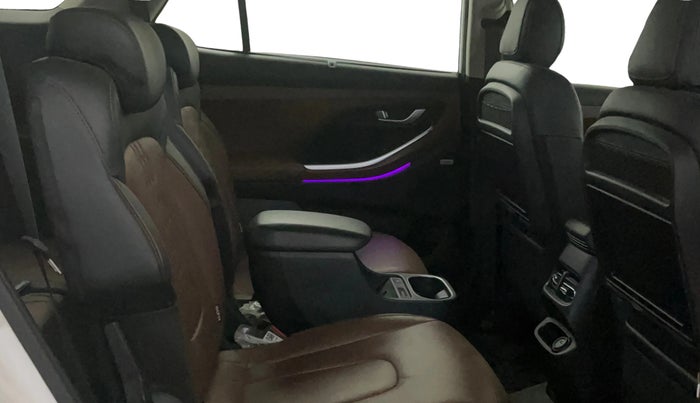 2021 Hyundai ALCAZAR 1.5 SIGNATURE (O) AT 6STR, Diesel, Automatic, 74,694 km, Right Side Rear Door Cabin