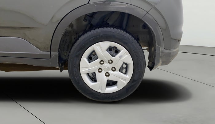 2020 Hyundai VENUE S 1.2, Petrol, Manual, 79,015 km, Left Rear Wheel