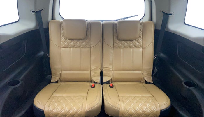 2018 Mahindra XUV500 W11, Diesel, Manual, 48,357 km, Third Seat Row ( optional )