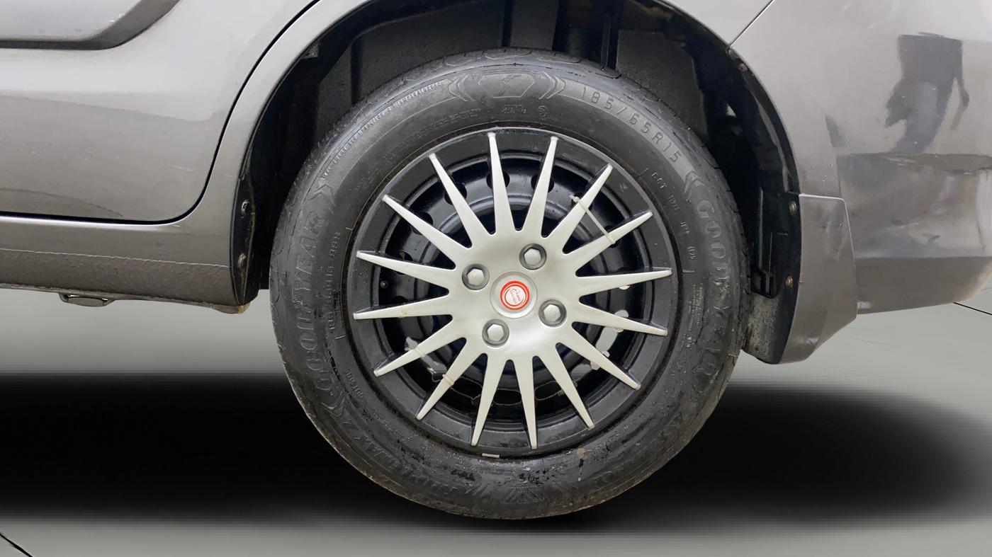 2018 Maruti Ertiga VXI, Petrol, Manual, 76,184 km, Left Rear Wheel