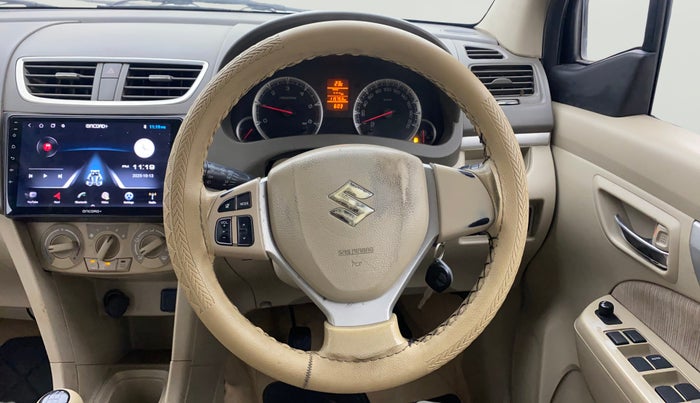 2014 Maruti Ertiga ZDI, Diesel, Manual, 1,15,731 km, Steering Wheel Close Up
