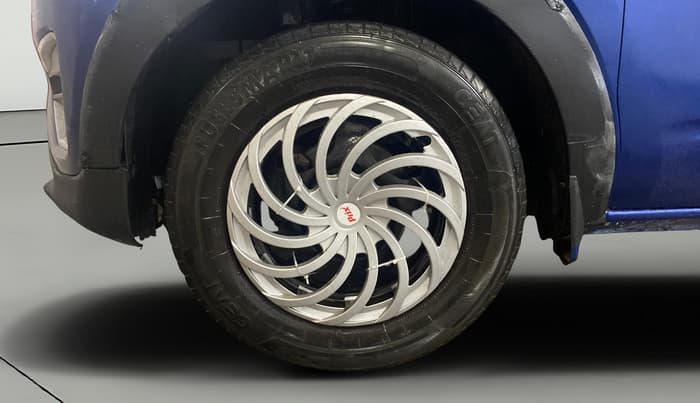 2019 Renault TRIBER RXZ, Petrol, Manual, 34,499 km, Left Front Wheel