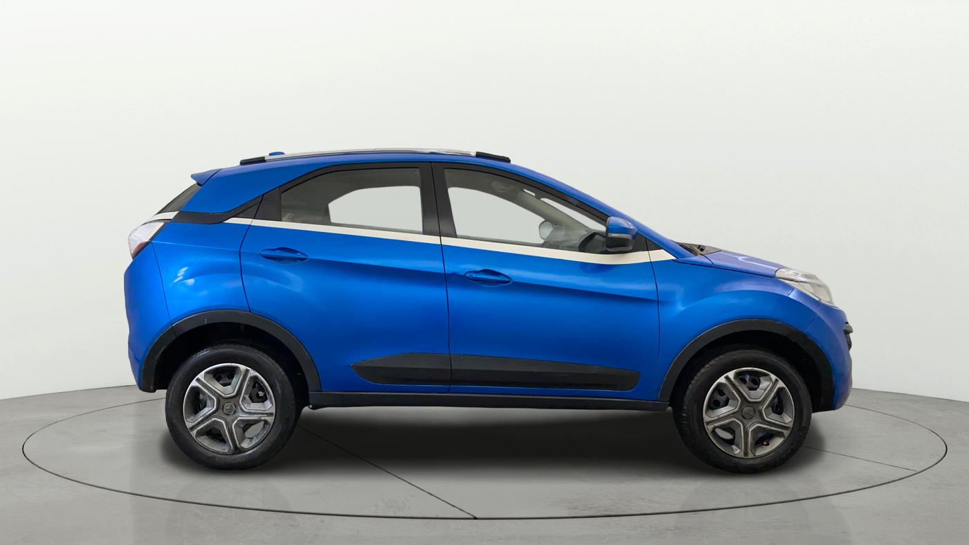 2018 Tata NEXON XT PETROL, Petrol, Manual, 68,869 km, Right Side View