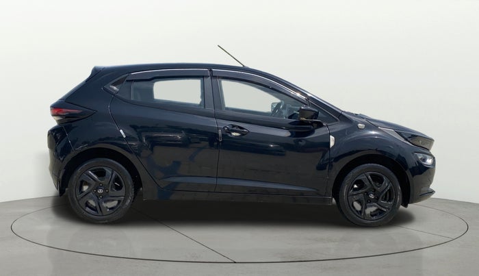 2023 Tata ALTROZ XTA DARK EDTION, CNG, Automatic, 61,988 km, Right Side View