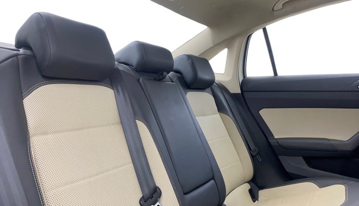 2022 Skoda SLAVIA STYLE 1.0L TSI AT, Petrol, Automatic, 41,072 km, Right Side Rear Door Cabin