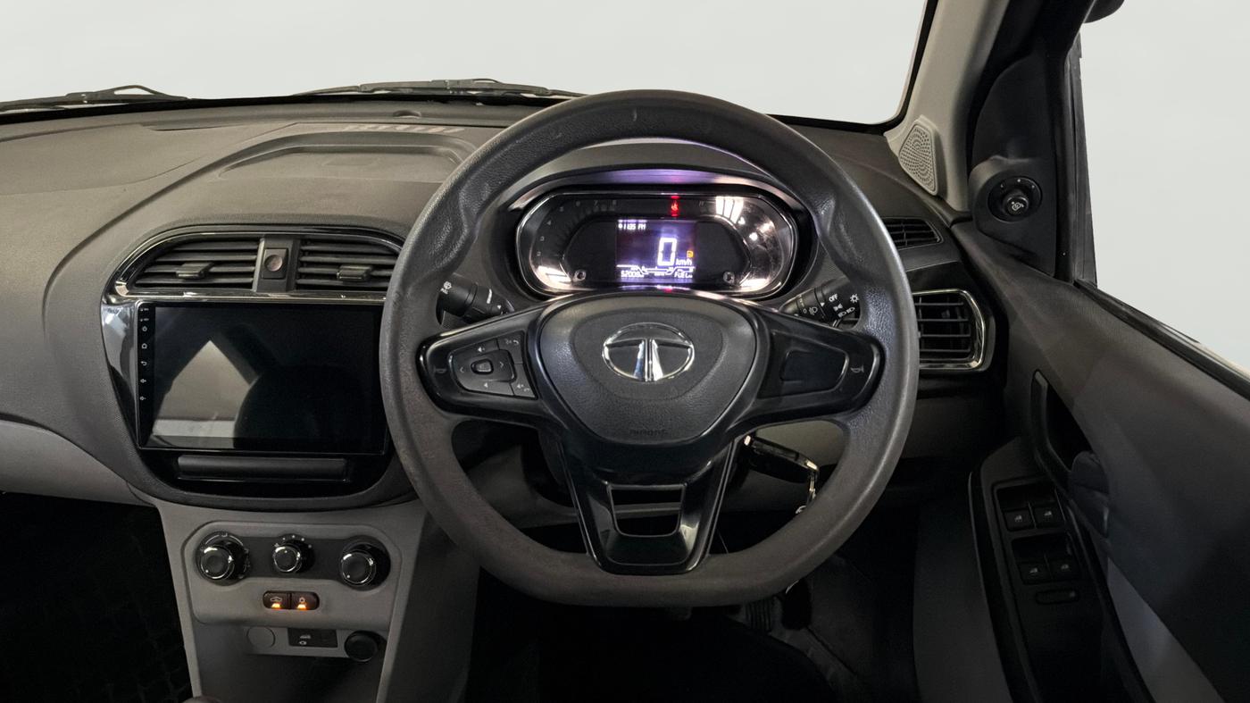 2023 Tata Tiago XT (O) PETROL, Petrol, Manual, 51,998 km, Steering Wheel Close Up