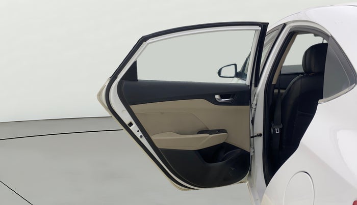 2022 Hyundai Verna SX 1.5 VTVT, Petrol, Manual, 76,406 km, LHS Rear Door