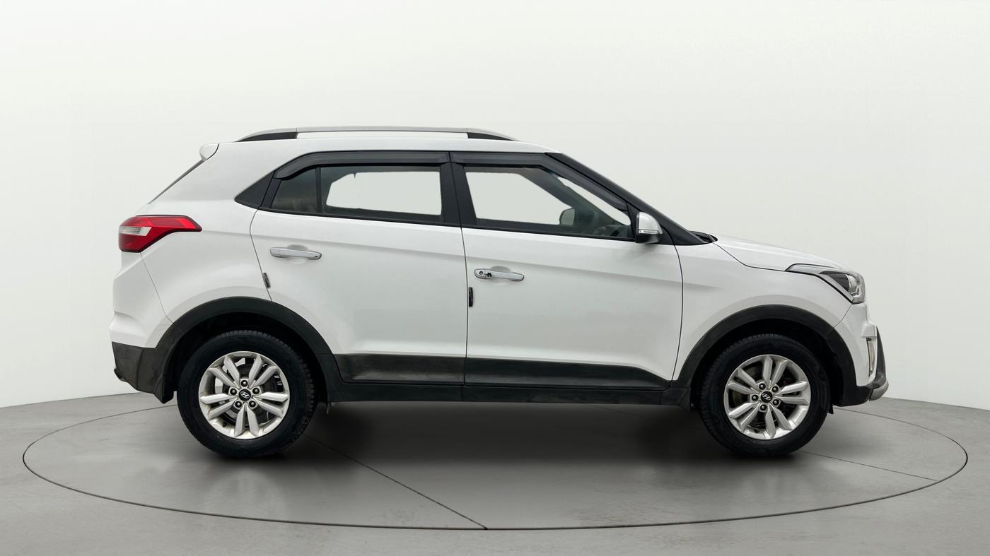 2017 Hyundai Creta SX PLUS 1.6 PETROL, Petrol, Manual, 84,654 km, Right Side View
