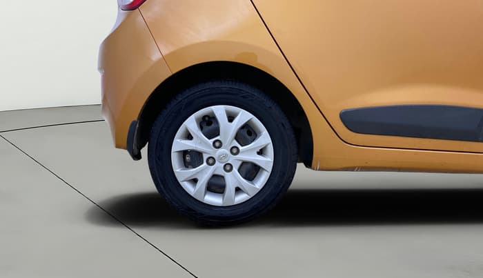 2015 Hyundai Grand i10 SPORTZ 1.2 KAPPA VTVT, Petrol, Manual, 51,494 km, Right Rear Wheel