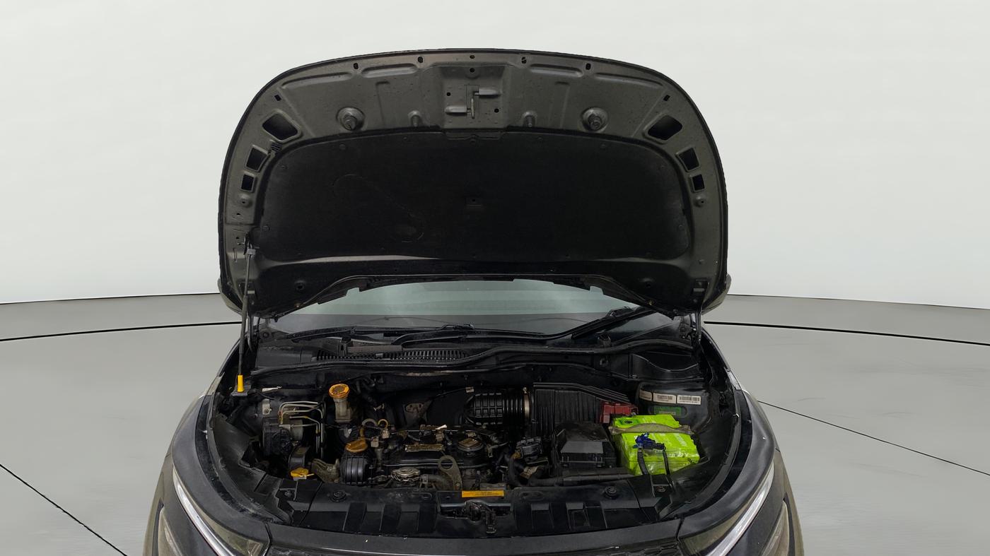 2021 Tata ALTROZ XT PETROL, Petrol, Manual, 30,537 km, Open Bonet