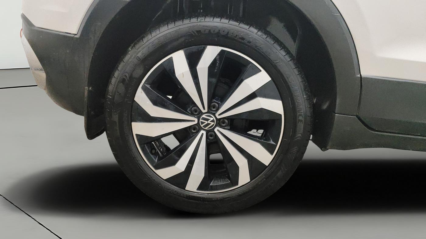 2022 Volkswagen TAIGUN GT PLUS 1.5 TSI DSG, Petrol, Automatic, 1,32,188 km, Right Rear Wheel