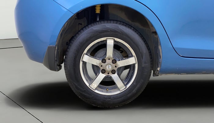 2013 Maruti Swift Dzire VXI, Petrol, Manual, 80,659 km, Right Rear Wheel