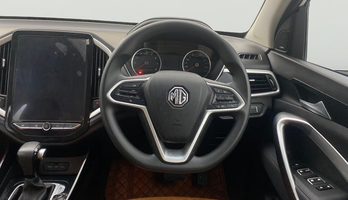 2022 MG HECTOR SHINE 1.5 PETROL TURBO CVT, Petrol, Automatic, 18,129 km, Steering Wheel Close Up