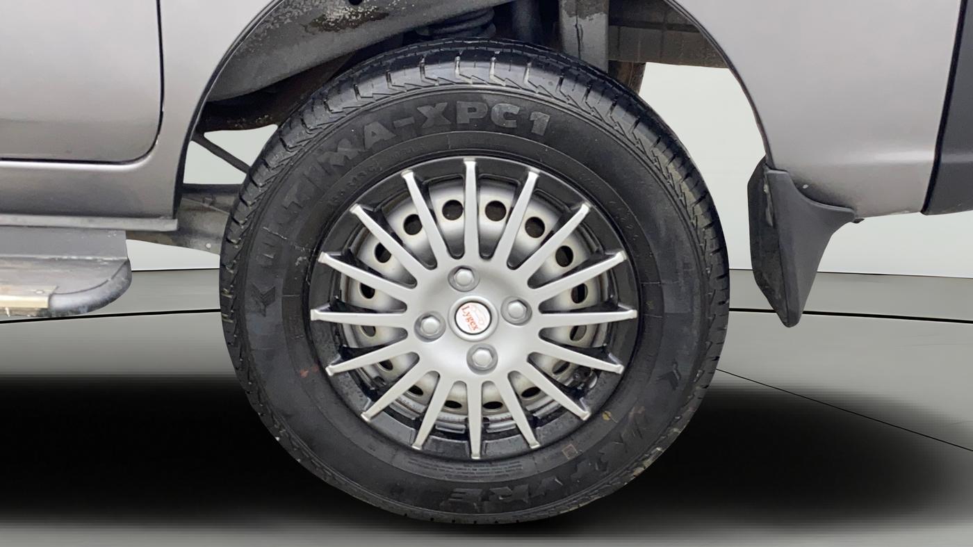 2022 Maruti Eeco 5 STR AC, Petrol, Manual, 28,263 km, Left Rear Wheel