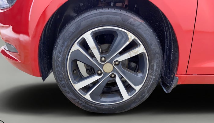 2023 Tata ALTROZ XZ PLUS PETROL, Petrol, Manual, 9,601 km, Left Front Wheel