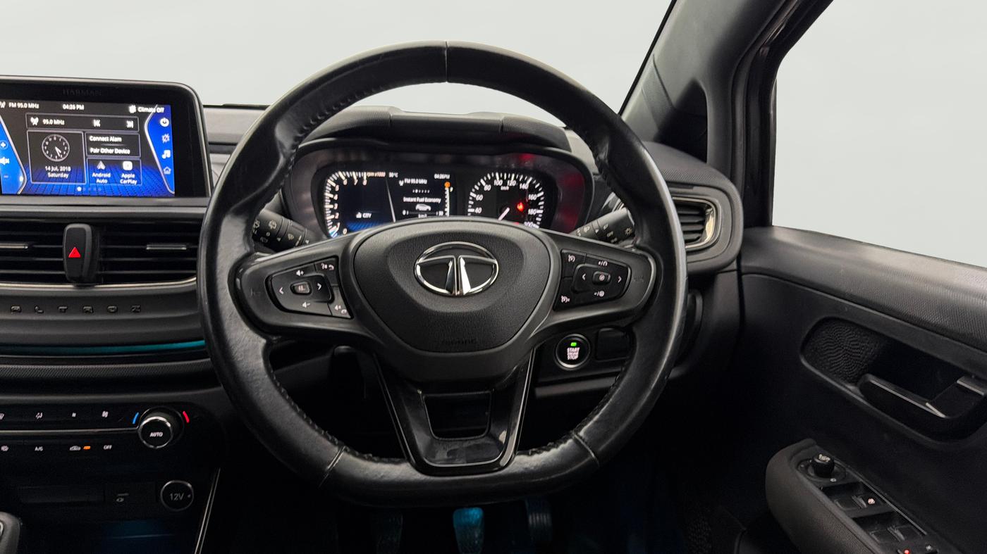 2021 Tata ALTROZ XZ PLUS PETROL DARK EDITION, Petrol, Manual, 42,772 km, Steering Wheel Close Up