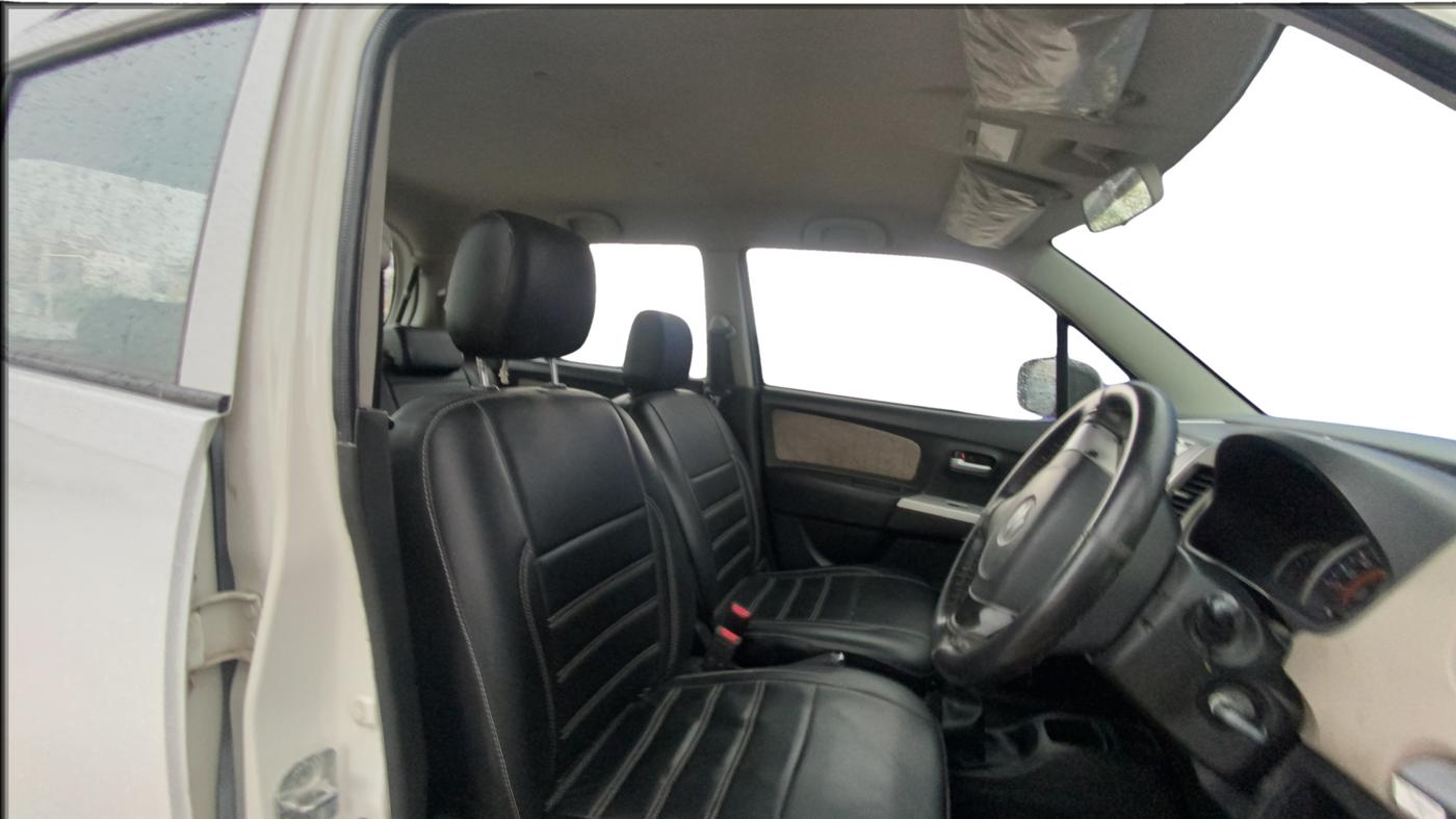 2014 Maruti Wagon R 1.0 VXI, Petrol, Manual, 59,704 km, Right Side Front Door Cabin