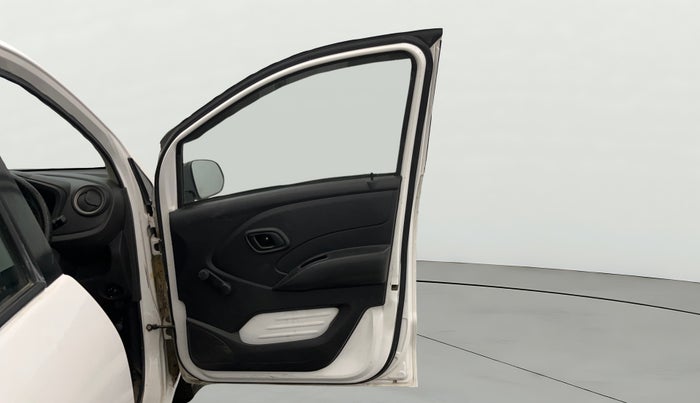 2018 Datsun Redi Go A, Petrol, Manual, 38,074 km, RHS Front Door
