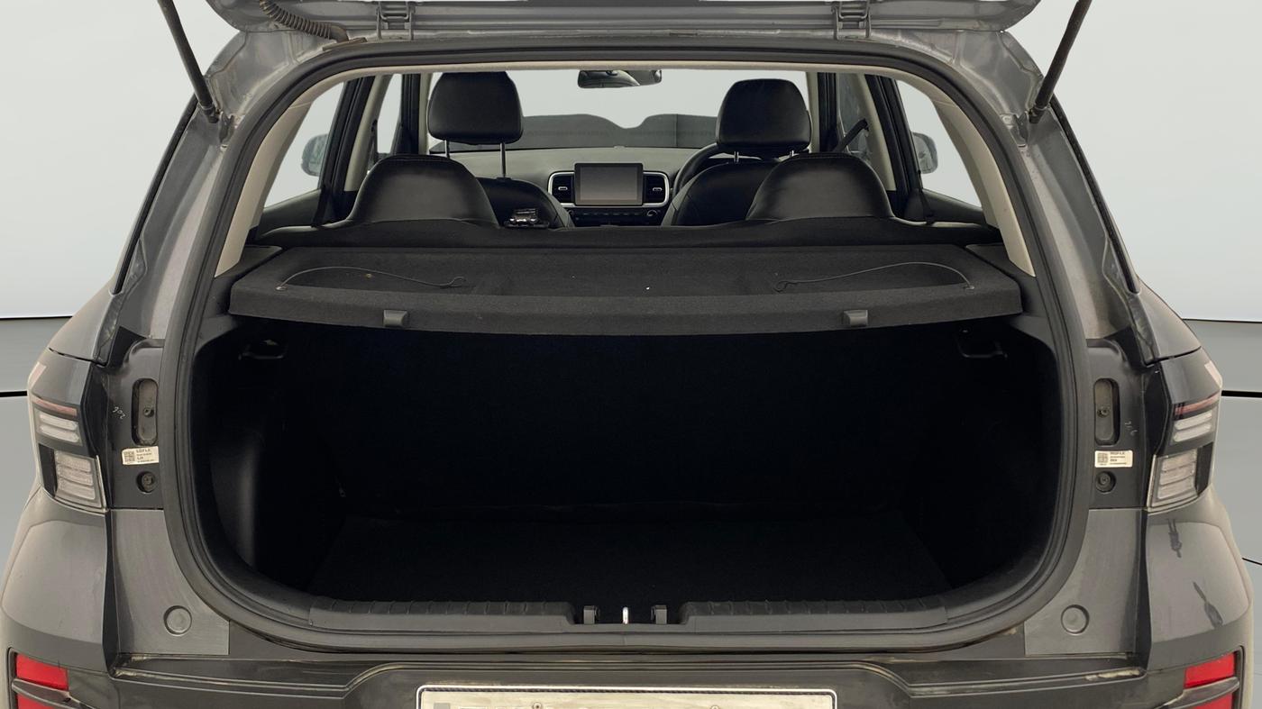2025 Hyundai VENUE S(O) 1.2, Petrol, Manual, 13,584 km, Boot Open Zoomed View